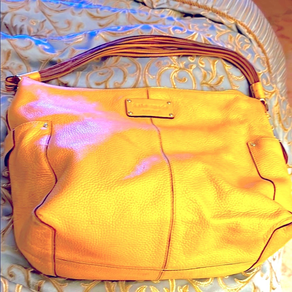 Kate Spade Tan Leather Shoulder Bag.   “Look at straps” - Picture 3 of 10